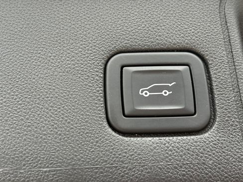 Used 2023 GMC Terrain AT4 AWD/4WD image 10