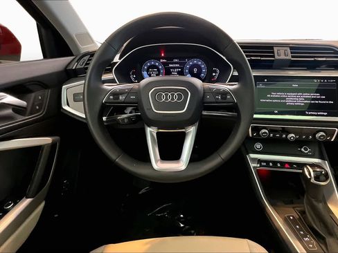 Certified 2025 Audi Q3 2.0T Premium Plus w/ Premium Plus Package AWD/4WD image 6