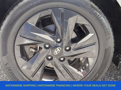 Used 2022 Hyundai Elantra SEL image 40