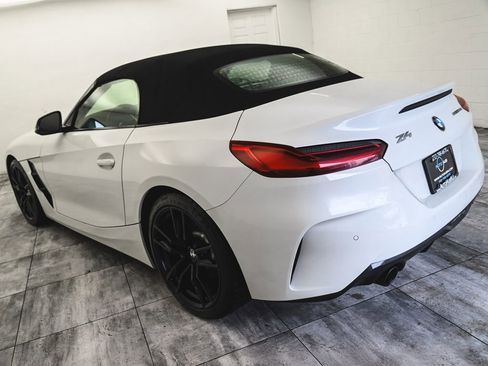 Used 2024 BMW Z4 sDrive30i w/ Shadowloine Package RWD image 8