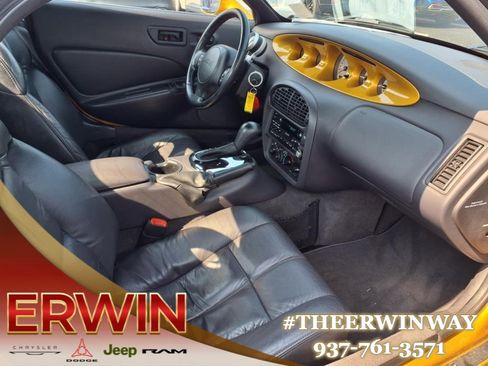 Used 2002 Chrysler Prowler image 16