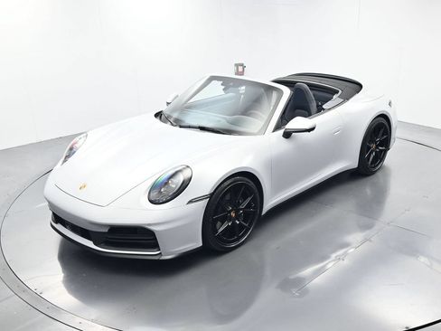 Certified 2025 Porsche 911 Carrera RWD image 42