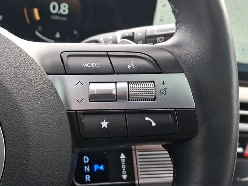 Used 2025 Hyundai Tucson Limited image 24