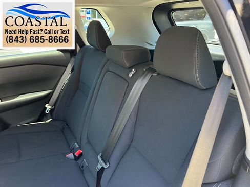 Used 2024 Nissan Rogue S FWD image 16