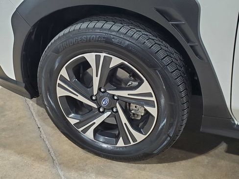 Used 2024 Subaru Crosstrek 2.0i Premium AWD/4WD image 34