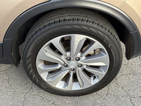 Used 2018 Buick Encore Preferred image 27