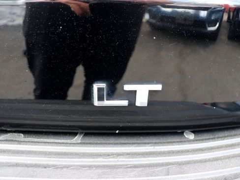 Used 2021 Chevrolet Tahoe LT image 59