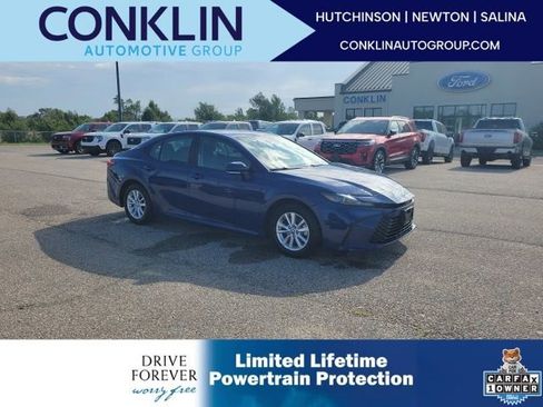 Used 2025 Toyota Camry LE FWD image 1