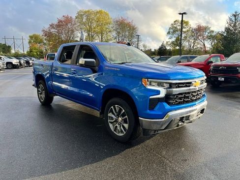 Used 2026 Chevrolet Silverado 1500 LT AWD/4WD image 3