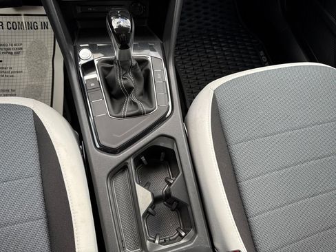Certified 2025 Volkswagen Taos S FWD image 20