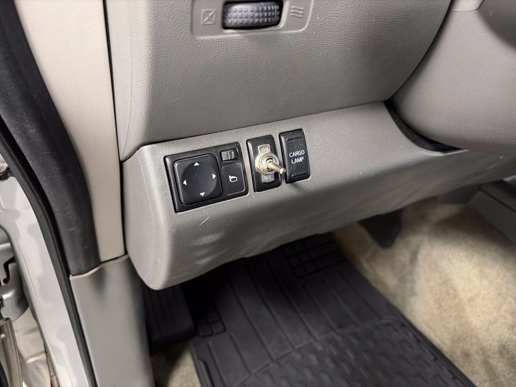 Used 2014 Nissan Frontier SV w/ SV Value Truck Package RWD image 16