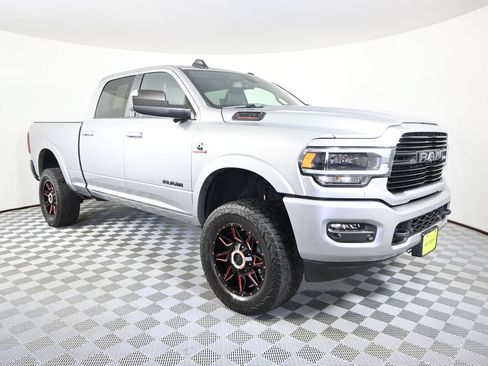 Used 2022 RAM 2500 Laramie w/ Night Edition AWD/4WD image 10
