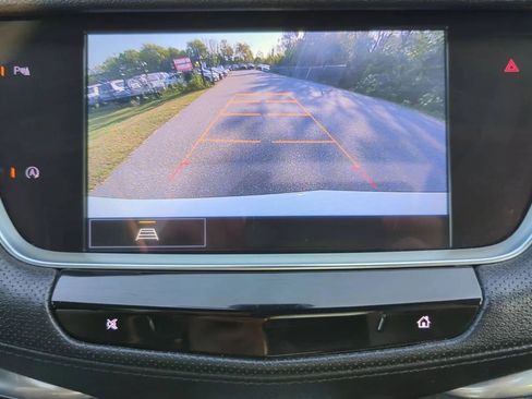 Used 2022 Cadillac XT5 Premium Luxury AWD/4WD image 17