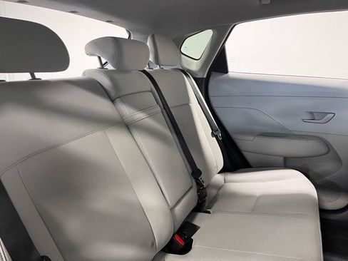Used 2024 Hyundai Kona SEL w/ Convenience Package image 13