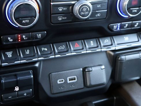 Used 2023 Chevrolet Silverado 3500 LTZ w/ LTZ Texas Edition image 35