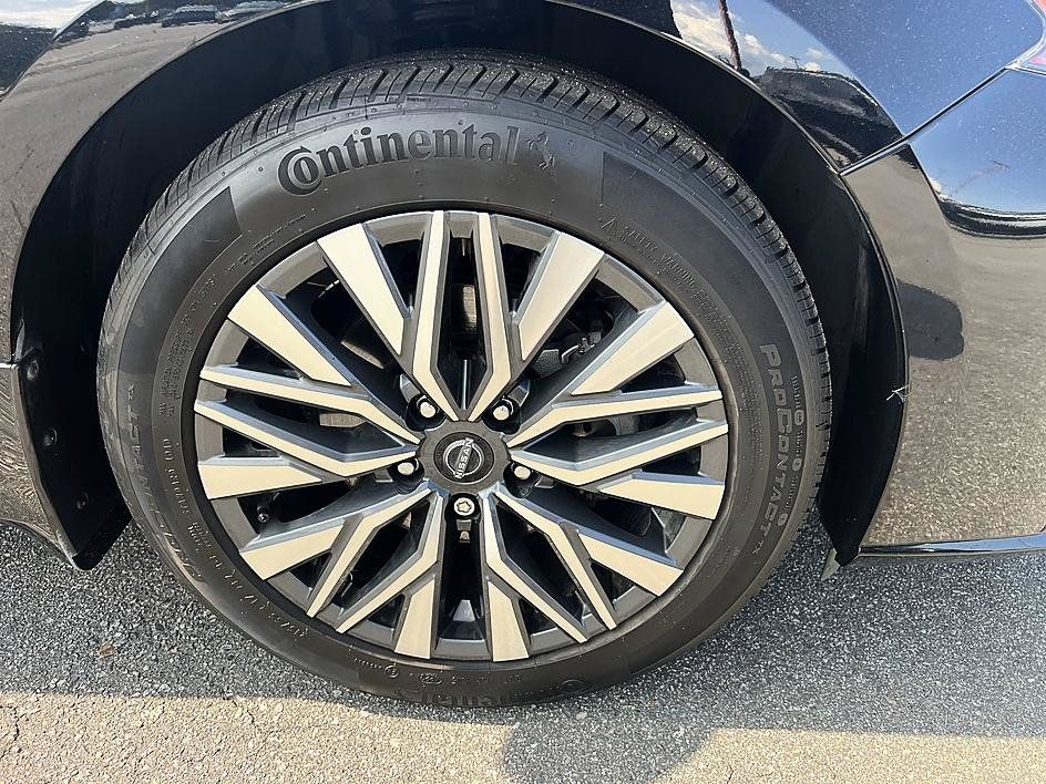 Certified 2024 Nissan Altima 2.5 SV FWD image 12