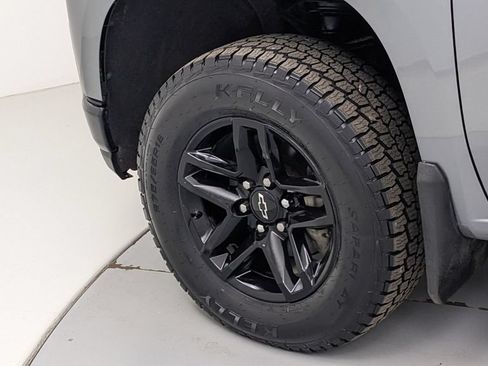 Used 2021 Chevrolet Silverado 1500 LT Trail Boss w/ Bed Protection Package AWD/4WD image 4