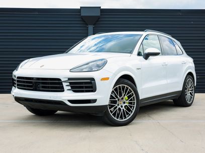 Certified 2022 Porsche Cayenne Platinum Edition