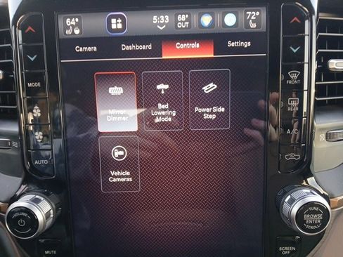 Used 2024 RAM 3500 Limited w/ Towing Technology Group image 32