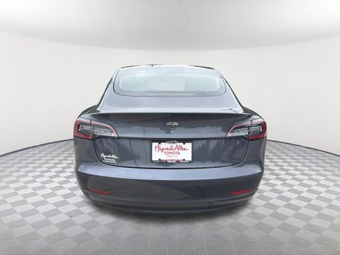 Used 2021 Tesla Model 3 Standard Range Plus RWD image 12