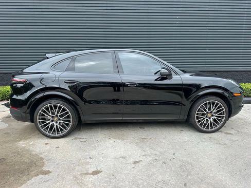 Used 2023 Porsche Cayenne image 10
