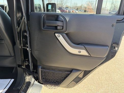 Used 2016 Jeep Wrangler Unlimited Sahara w/ Max Tow Package image 18