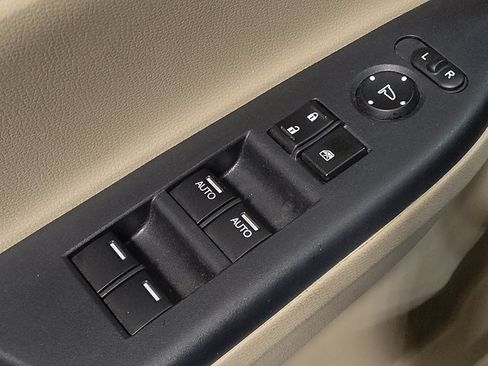 Used 2017 Honda Accord EX image 27