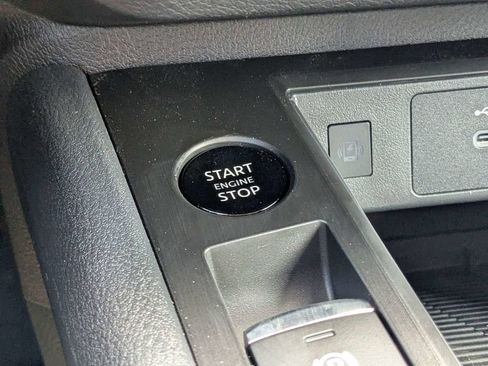 Used 2021 Nissan Rogue SV FWD image 27