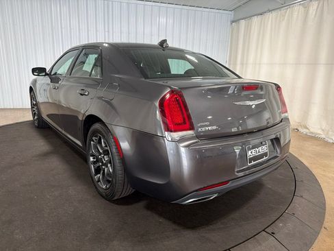 Used 2018 Chrysler 300 S AWD/4WD image 6
