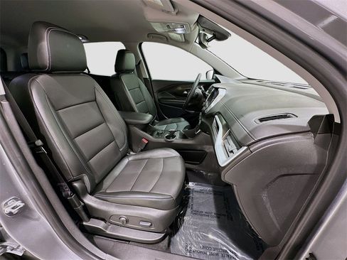 Used 2024 GMC Terrain SLT w/ LPO, Floor Liner Package image 27