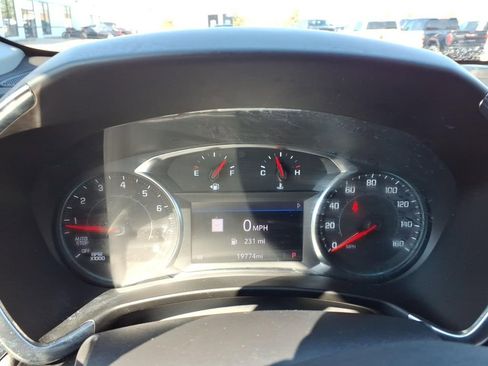 Used 2023 Chevrolet Equinox Premier FWD image 17