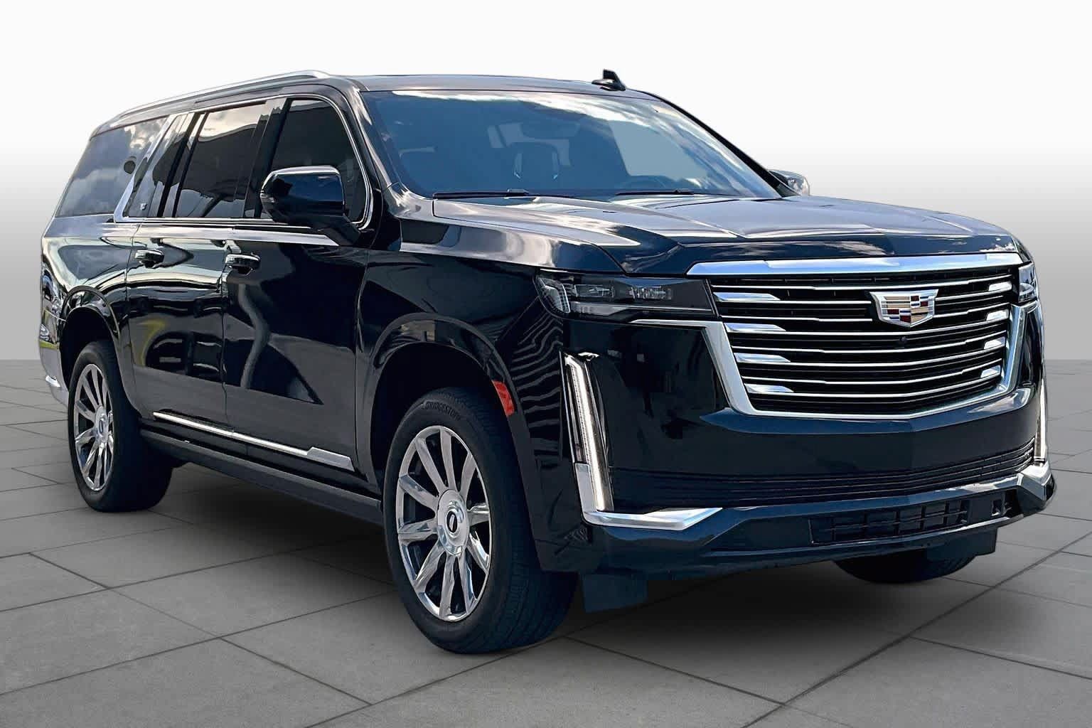 Used 2023 Cadillac Escalade ESV Premium Luxury Platinum AWD/4WD image 3