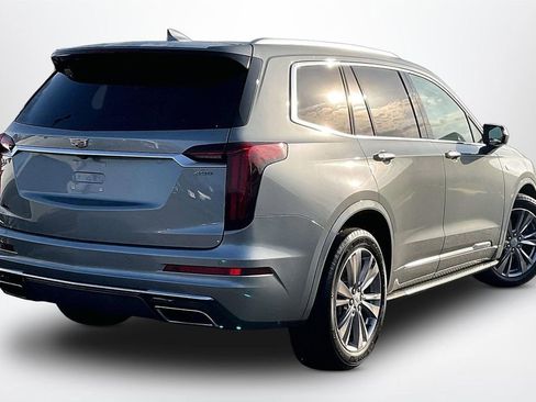 Used 2023 Cadillac XT6 Premium Luxury FWD image 6
