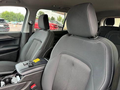 Used 2023 Jeep Grand Cherokee L Laredo w/ Luxury Tech Group I AWD/4WD image 13
