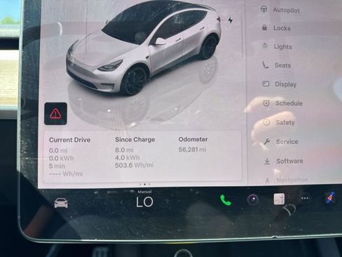 Used 2023 Tesla Model Y Performance AWD/4WD image 28