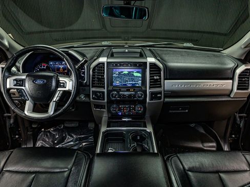 Used 2020 Ford F250 Lariat image 18