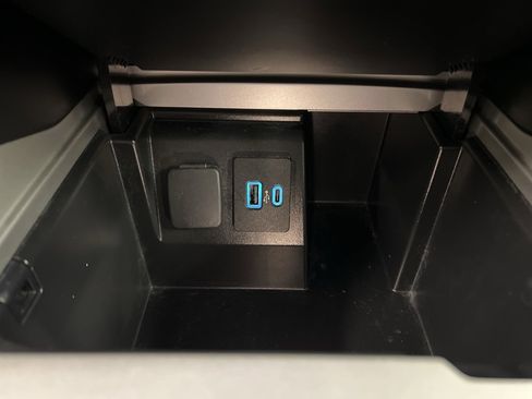 Used 2022 Ford Explorer Limited w/ Equipment Group 301A image 15