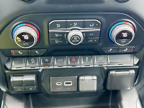 Used 2020 Chevrolet Silverado 1500 RST image 22