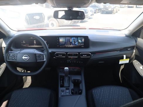 New 2026 Nissan Sentra SV w/ SV Convenience Package FWD image 7