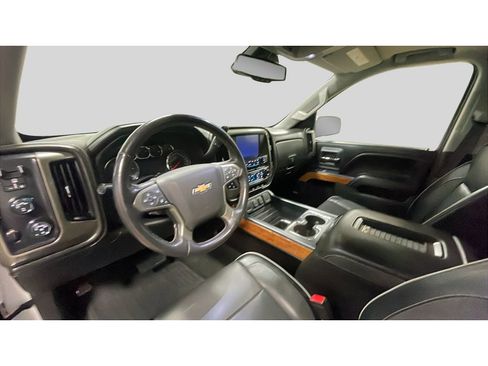 Used 2017 Chevrolet Silverado 1500 High Country image 10