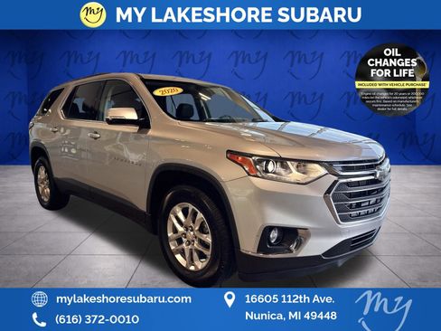 Used 2020 Chevrolet Traverse LT w/ Driver Confidence II Package AWD/4WD image 1