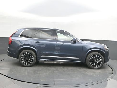 New 2026 Volvo XC90 B6 Plus AWD/4WD image 8
