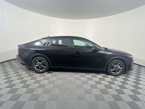 New 2026 Kia K4 FWD image 2