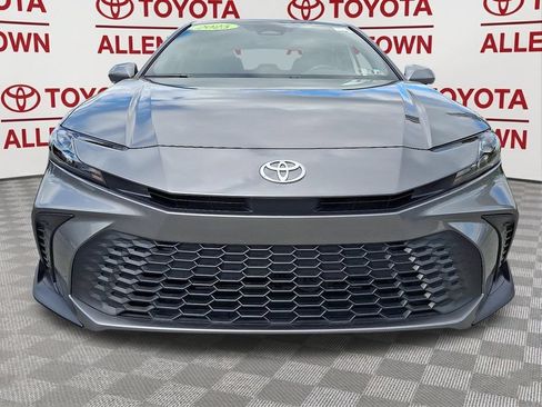 Used 2025 Toyota Camry SE w/ Convenience Package AWD/4WD image 2