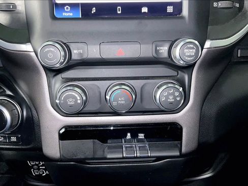 Used 2022 RAM 1500 Big Horn image 32