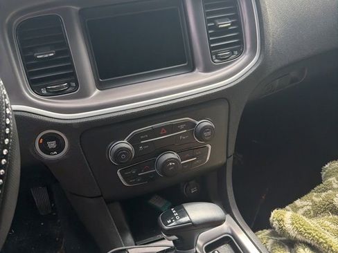 Used 2022 Dodge Charger SXT w/ Blacktop Package image 6