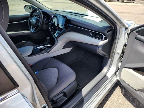 Used 2023 Toyota Camry LE image 12