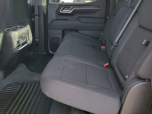 Used 2025 GMC Sierra 1500 Elevation w/ Preferred Package AWD/4WD image 8