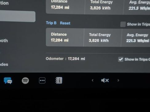Used 2025 Tesla Model 3 RWD image 38