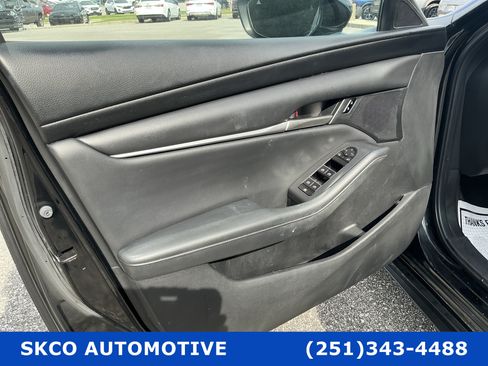 Used 2021 MAZDA MAZDA3 s FWD image 12